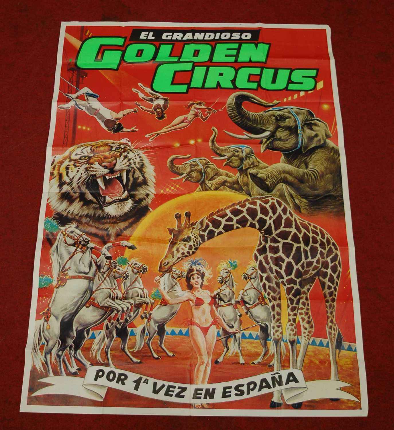 Lot 367 - A mid/late 20th century promotional poster for El Grandioso Golden Circus, inscribed 'POR 1A VEZ EN ESPANA', 140 x 100cm