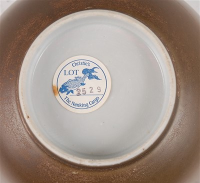 Lot 1334 - An 18th century Chinese Batavian ware blue and...