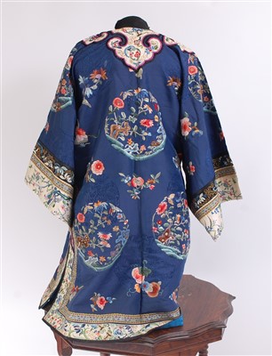 Lot 1329 - A late 19th/early 20th century Chinese lady's...