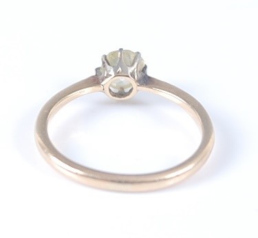 Lot 2607 - A yellow metal single stone diamond ring, the...