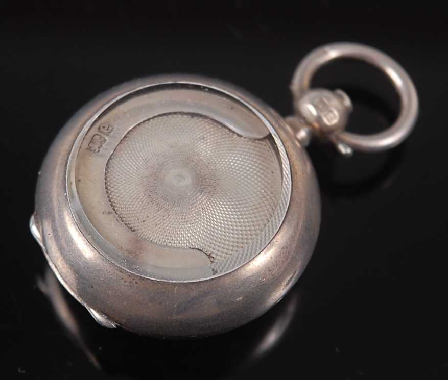 Lot 2151 - An Edwardian silver sovereign case, the hinged...