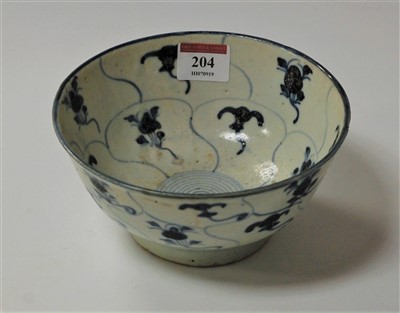 Lot 204 - An 18th century Chinese blue and white footed...