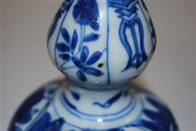 Lot 205 - A Chinese export blue and white double gourd...