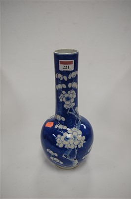Lot 221 - A Chinese export 'broken ice' pattern bottle...