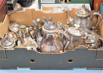Lot 293 - A collection of various silver plated items to...