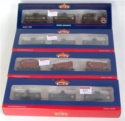 Lot 527 - Bachmann 3 wagon set packs 37-666A Esso tank...