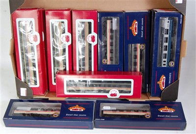 Lot 545 - Tray containing 5 Dapol and 4 Bachmann...