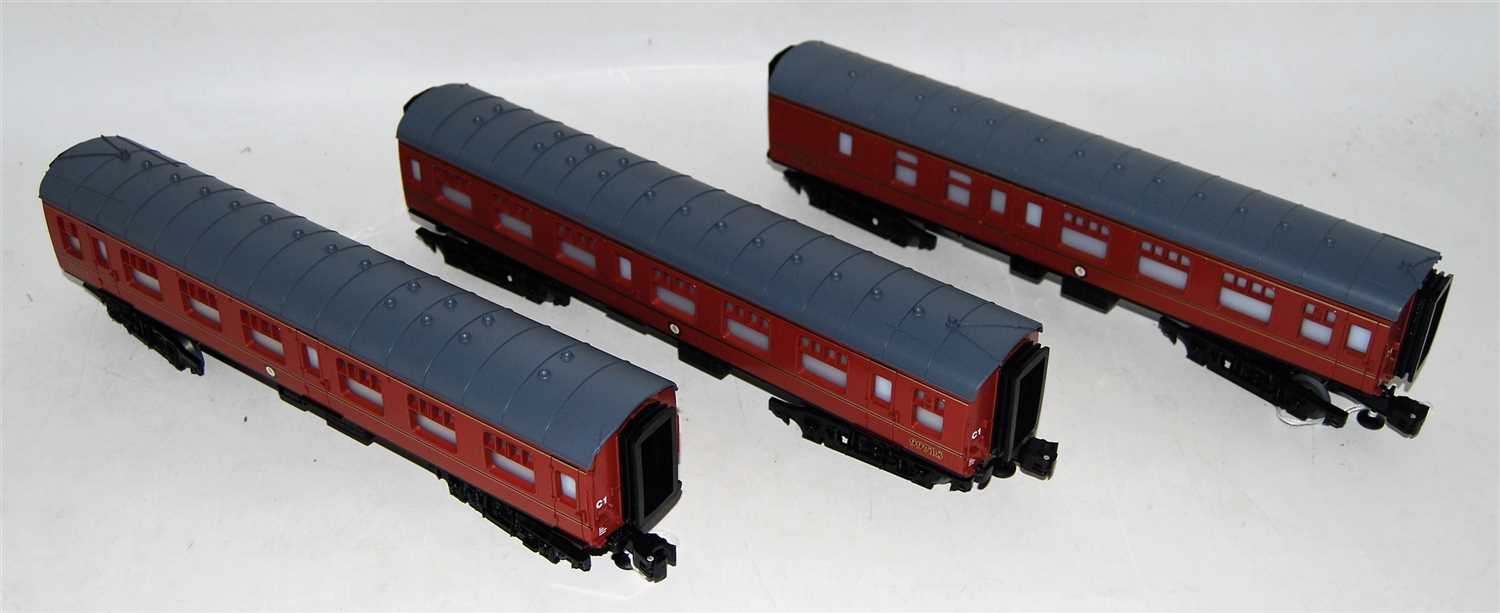 Lot 268 - Three Lionel coaches for Hogwarts Express, all...