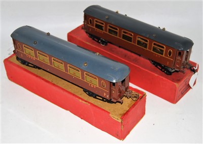 Lot 272 - Two Hornby LNER Saloon coaches. One 1930-35...
