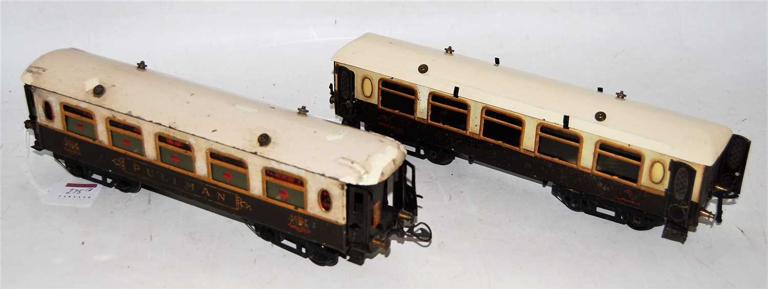 Lot 275 - Two Hornby No.2 Pullman brown & cream coaches,...