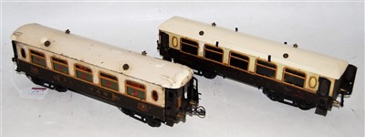 Lot 275 - Two Hornby No.2 Pullman brown & cream coaches,...