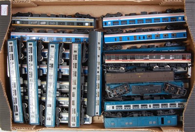 Lot 577 - 36 mixed makes BR mainly blue/grey coaches...