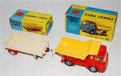 Lot 1618 - A Corgi Toys boxed commercial vehicle group to...