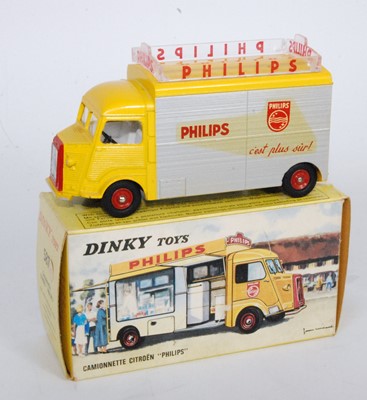 Lot 1948 - A French Dinky Toys No. 587 Citroen H display...