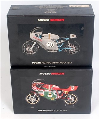 Lot 2510 - A Minichamps 1/10 scale boxed motorcycle group...