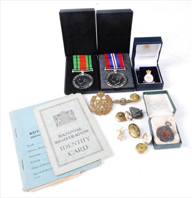 Lot 166 - A Defence and War medal duo