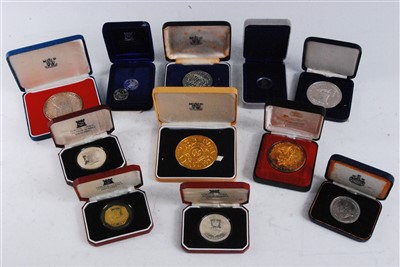 Lot 2240 - A collection of silver proof coins and commemorative medallions to include