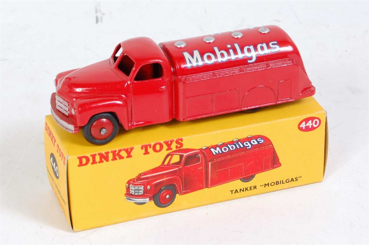 Lot 1917 - A Dinky Toys No. 440 Mobil Gas petrol tanker...