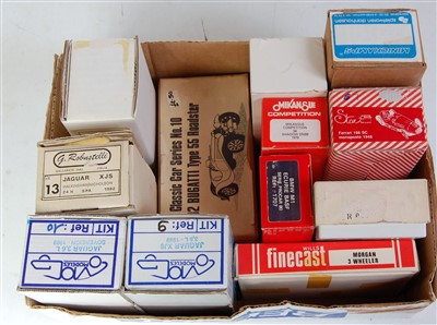 Lot 1569 - Twelve various boxed 1/43 scale resin and...