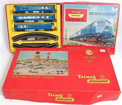 Lot 803 - Triang Hornby RS52 Blue Pullman train set...