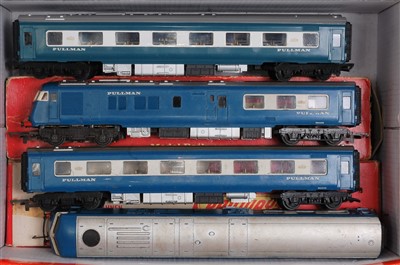 Lot 795 - Triang Hornby Blue Pullman items 2x power cars...