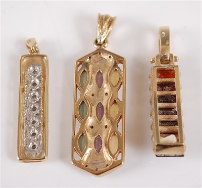 Lot 2681 - A contemporary 9ct gold diamond pendant,...