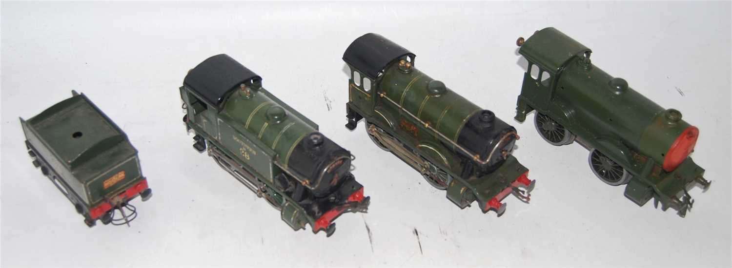 Lot 363 - Three Hornby clockwork 0-4-0 locos, 1930-5 No....
