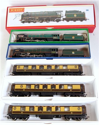 Lot 722 - Hornby items in non original boxes Britannia...