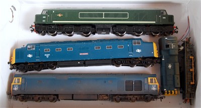 Lot 587 - Diesel locomotive selection Bachmann BR green...