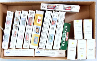 Lot 1461 - 17 various boxed mixed scale public transport...