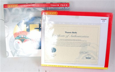 Lot 690 - Hornby R2279M 'Thanet Belle' train pack...