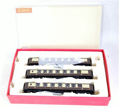 Lot 695 - Parts for R1038 train pack comprising rebuilt '...