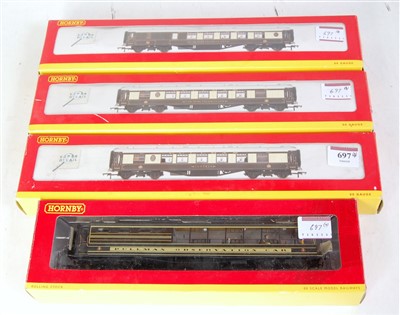 Lot 697 - 4 Hornby Pullman cars: R4145 'Cynthia', R4146 '...