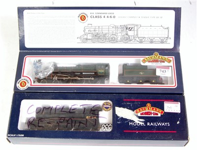 Lot 743 - Two Bachmann locos and tenders 31-104 Standard...