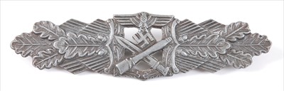 Lot 142 - A post WW II German Close Combat clasp