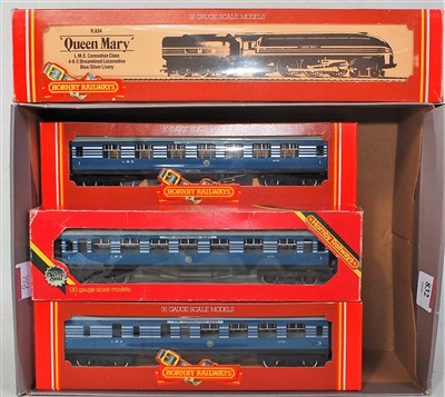 Lot 832 - Hornby R834 LMS blue/silver streamlined 'Queen...