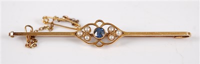 Lot 2758 - An Edwardian 15ct gold, sapphire and seed...