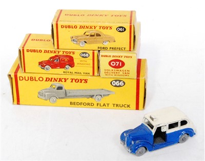 Lot 898 - Five Dublo Dinky Toys all except van boxed...