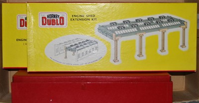 Lot 900 - Three Hornby Dublo plastic kits: 5005 engine...