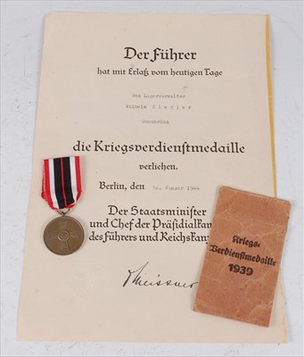 Lot 241 - A German War Merit medal