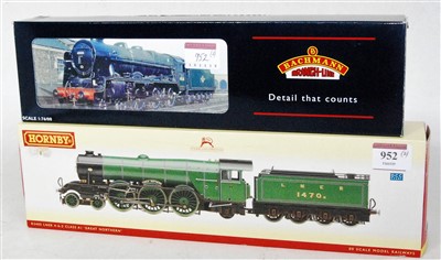 Lot 952 - A Hornby R2405 LNER green class A1 engine and...