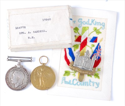 Lot 245 - A WW I British War and Victory duo