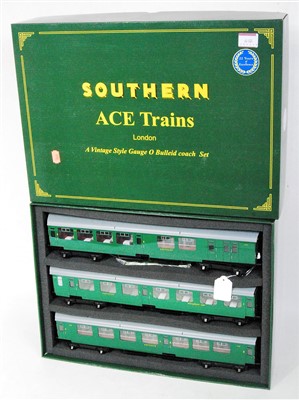 Lot 456 - ACE Trains 3-coach set C21/B Southern Bulleid,...