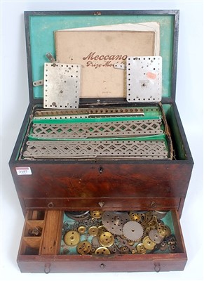 Lot 3157 - A mahogany collectors chest containing a...