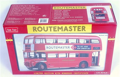 Lot 2695 - A Sunstar No. 2901 1/24 scale limited edition...