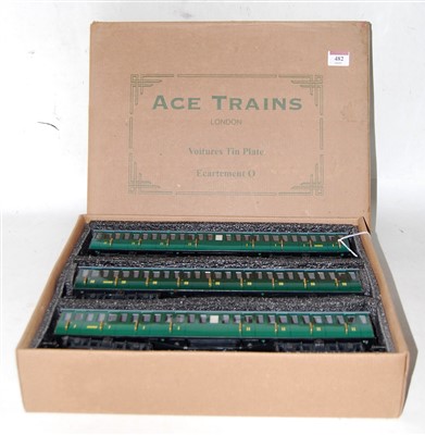 Lot 482 - ACE Trains C1/F 3 coach suburban Nord set,...