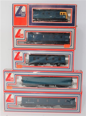 Lot 1074 - A Lima BR blue class 33 diesel locomotive...