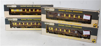 Lot 1062 - Four Wrenn Pullman cars all with brown tables...