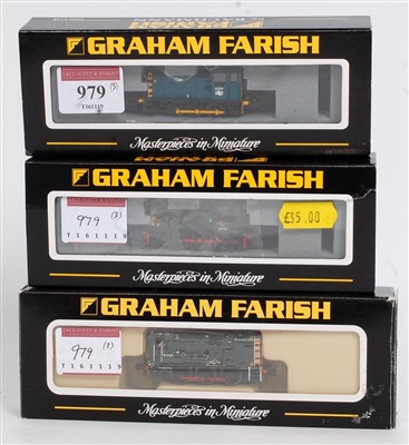 Lot 979 - Three 'N' gauge Graham Farish (Bachmann) 0-6-0...