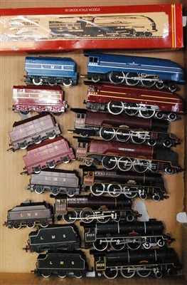 Lot 1034 - Tray of mixed makes Express locos and tenders:...